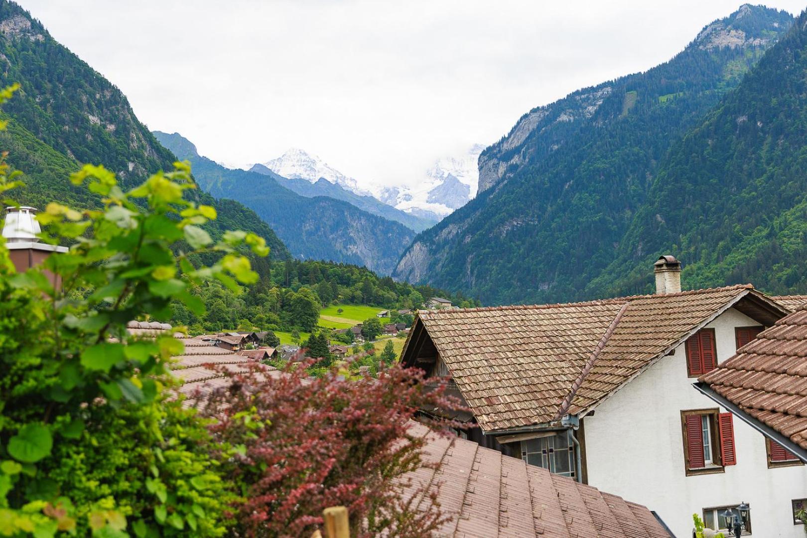 Charming Alpine Retreat By Apartments Capricorn Gsteigwiler Exterior photo