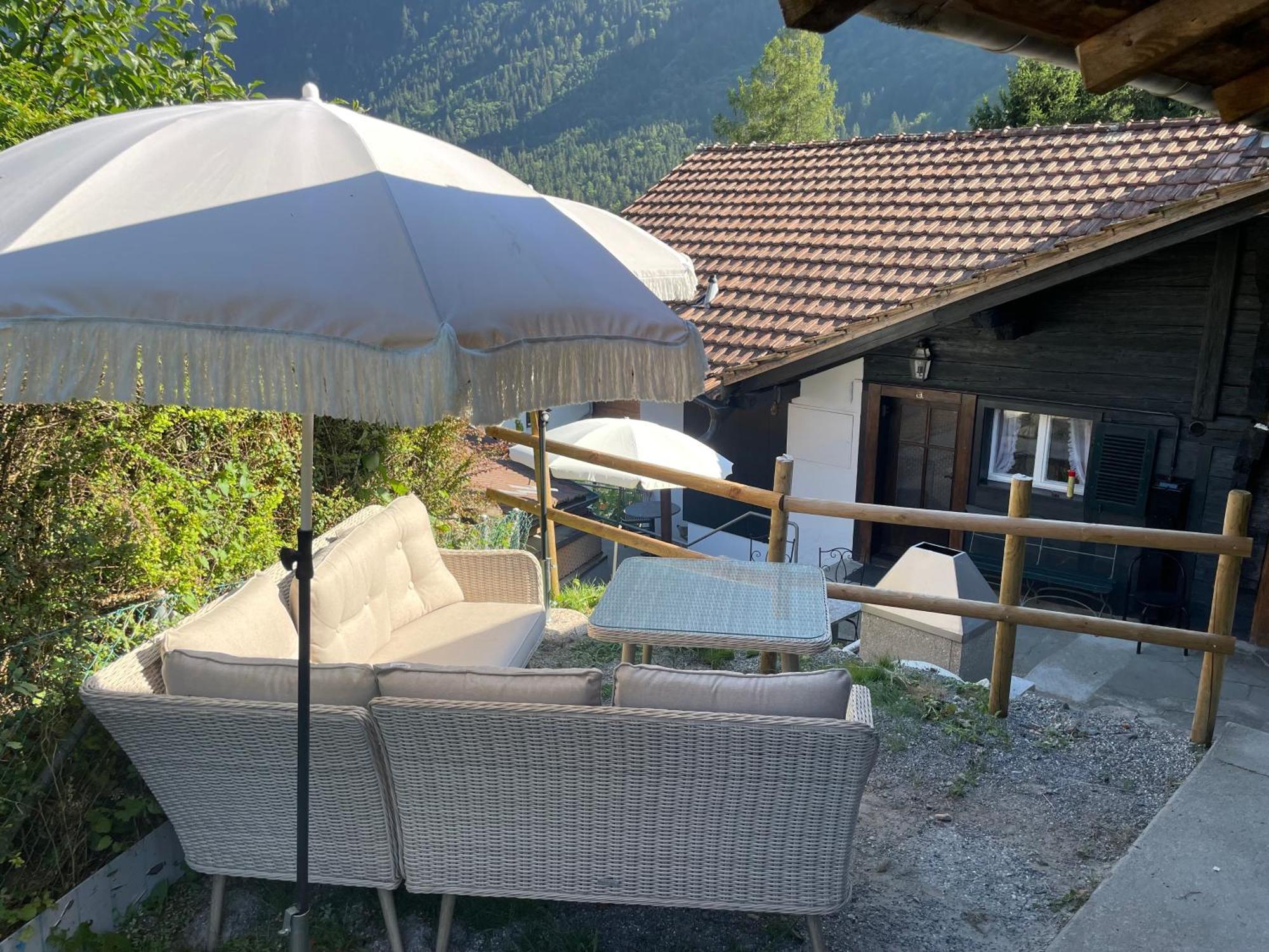Charming Alpine Retreat By Apartments Capricorn Gsteigwiler Exterior photo